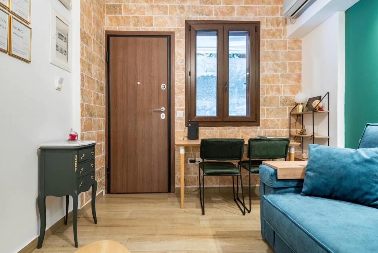 Cute Tiny Apartment In The Heart Of Flisvos 雅典 外观 照片